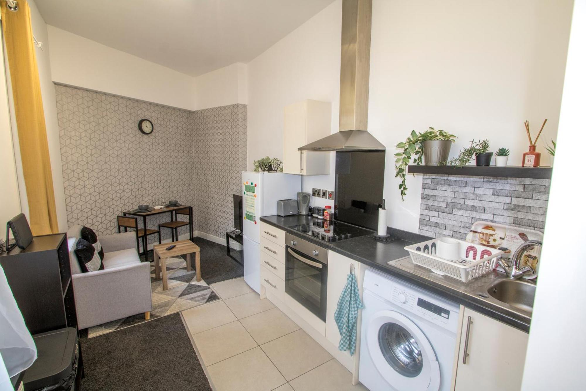 Cozy And Charming - 1 Bedroom Apartment - Free Parking, Transit Links, Close To Stadiums Манчестер Екстер'єр фото